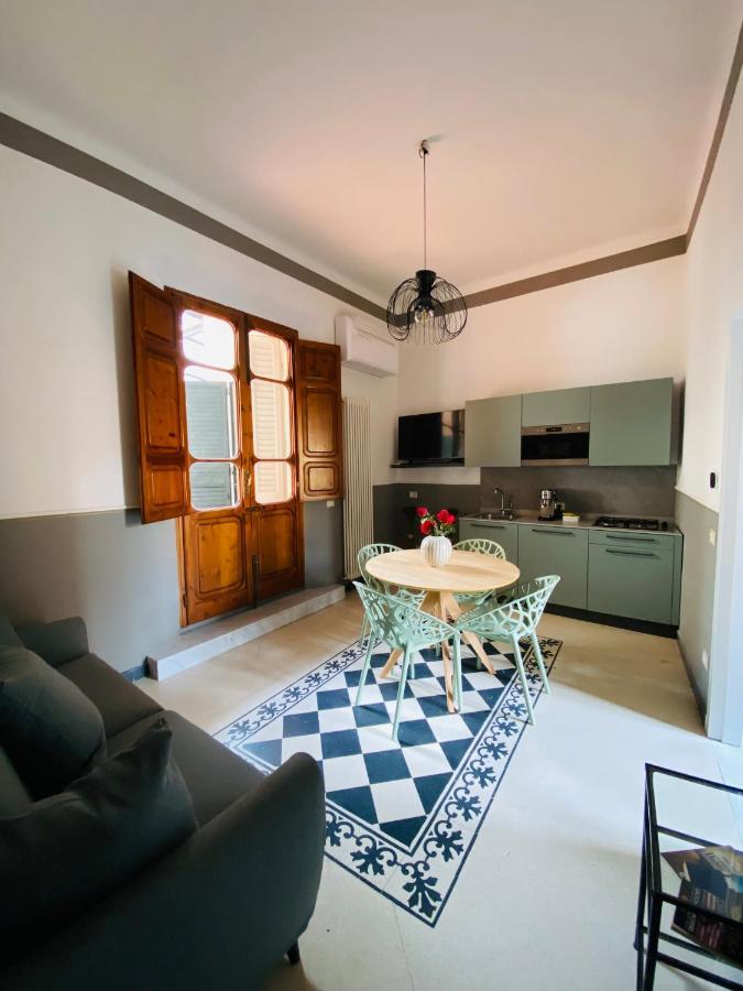 Blom Apartments Pisa Buitenkant foto