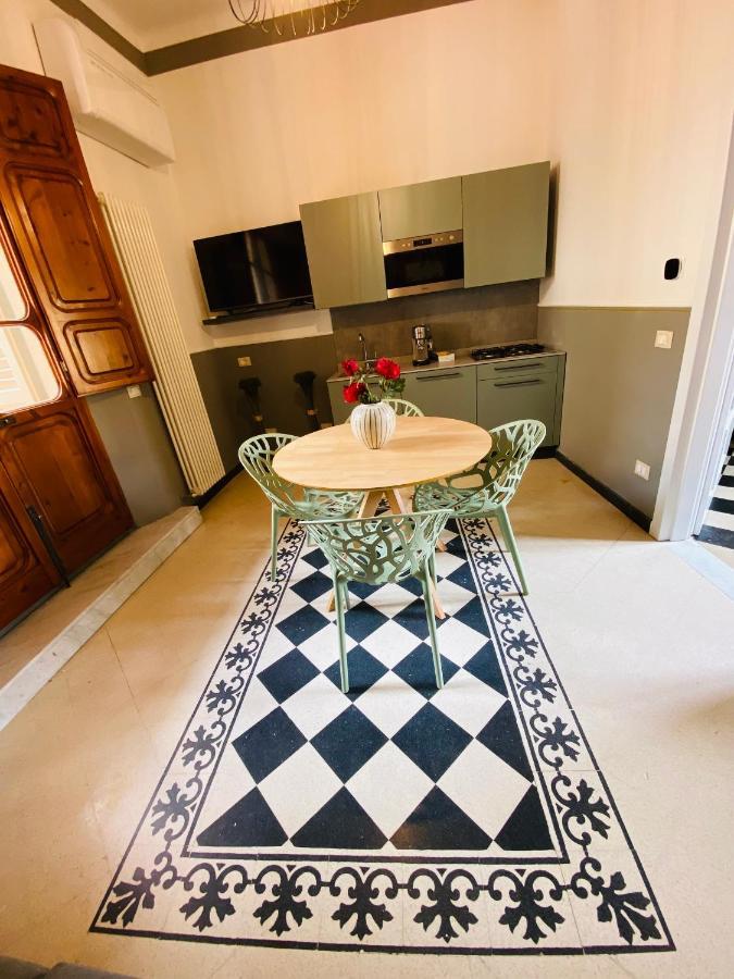 Blom Apartments Pisa Buitenkant foto